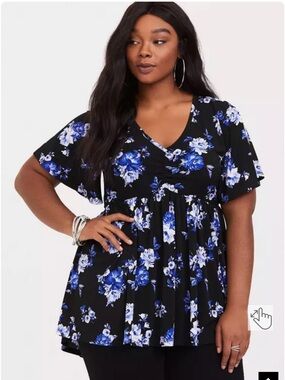 EUC torrid Studio Knit Black Floral Cinch Front Babydoll Top - Size 2